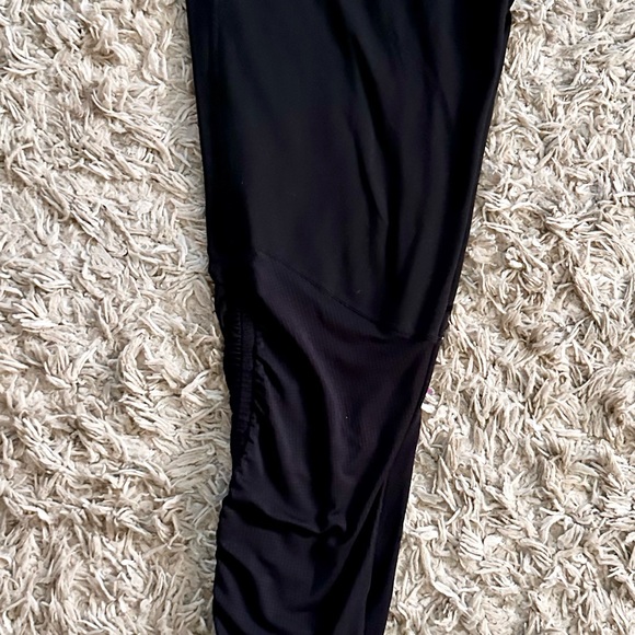 Fabletics cashel leggings size large - Picture 5 of 5